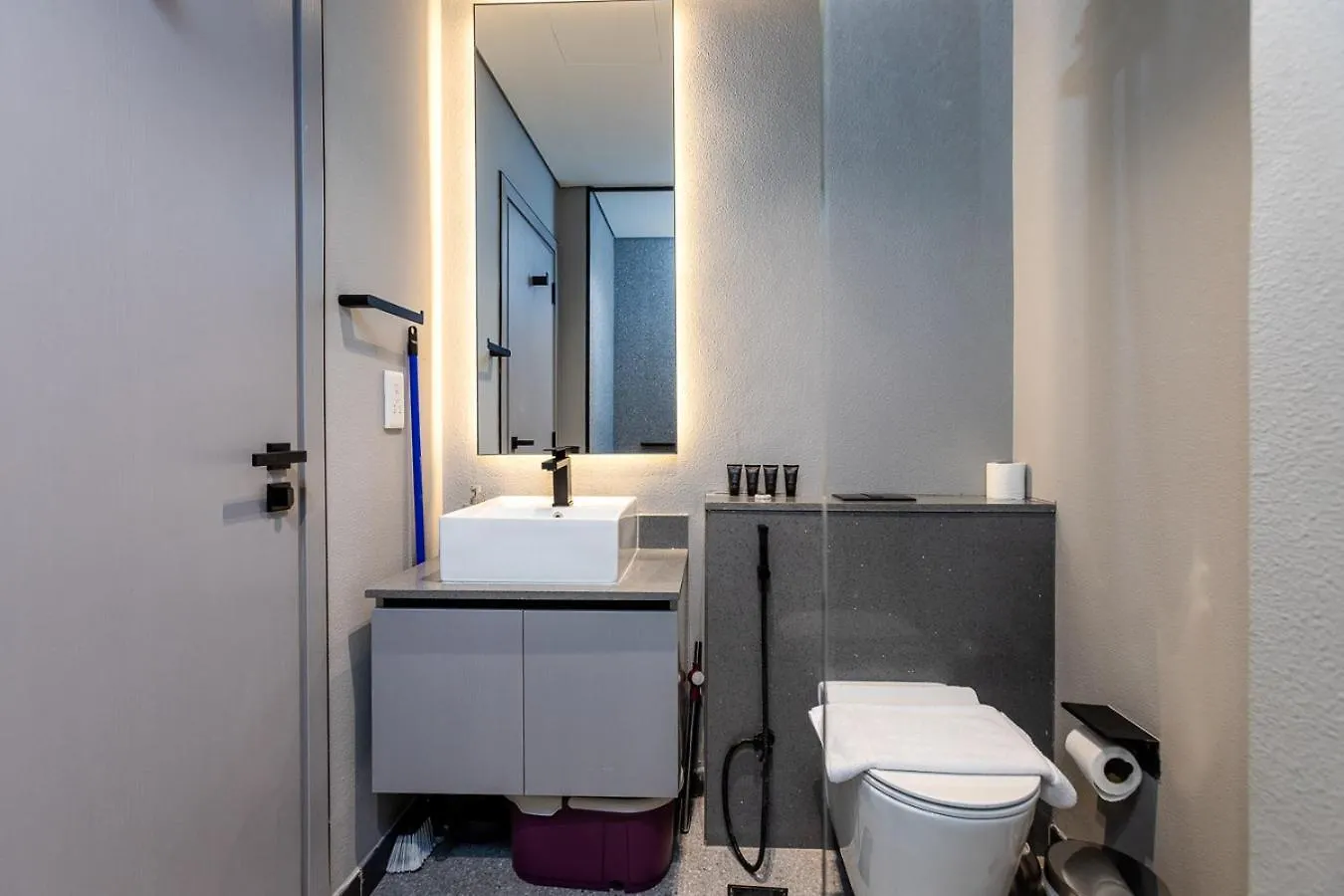 Serene Studio Apartment In Mag Eye 920 - Allsopp & Allsopp Dubai